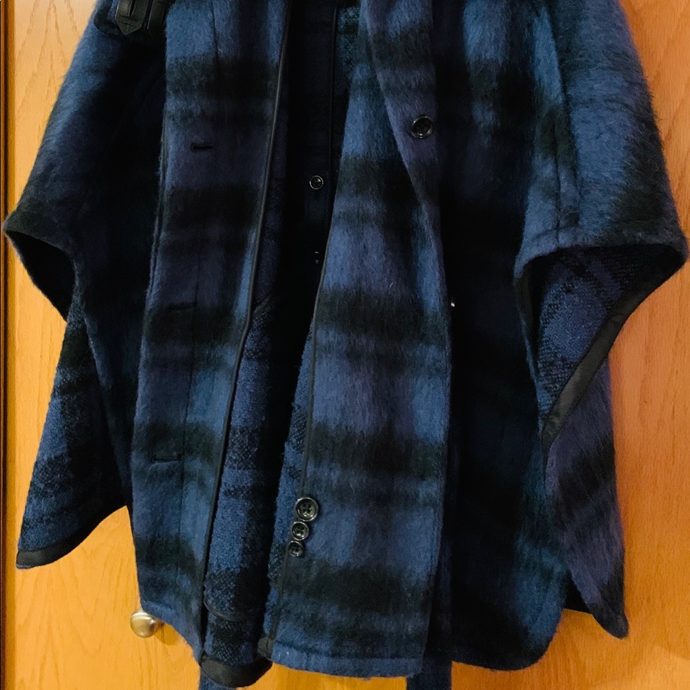 Coach Jacket - Picture 3 of 5